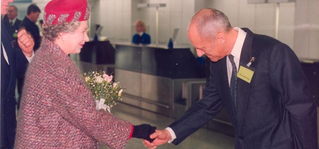 Μεγάλα αρχιτεκτονικά γραφεία διεκδικούν το μνημείο για τη Βασίλισσα Ελισάβετ Β' Μεγάλα αρχιτεκτονικά γραφεία διεκδικούν το μνημείο για τη Βασίλισσα Ελισάβετ Β'